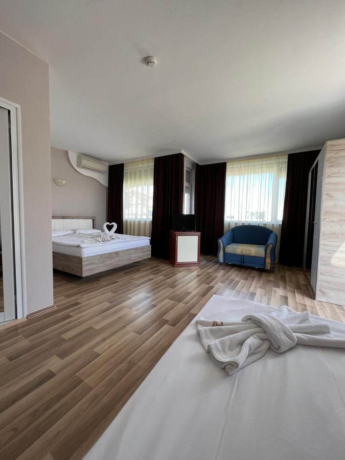 Hotel Incognito Pomorie Exterior foto