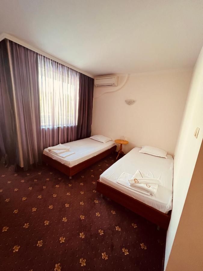 Hotel Incognito Pomorie Exterior foto